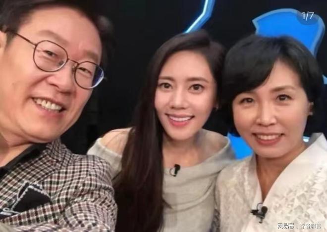 两家人一起拍摄过节目私下关系很好OG网站秋瓷炫晒出和李在明的合照(图2)