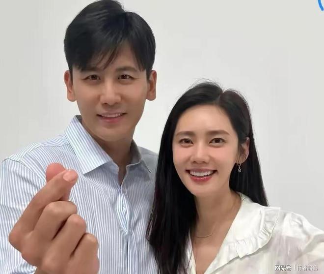 两家人一起拍摄过节目私下关系很好OG网站秋瓷炫晒出和李在明的合照(图6)