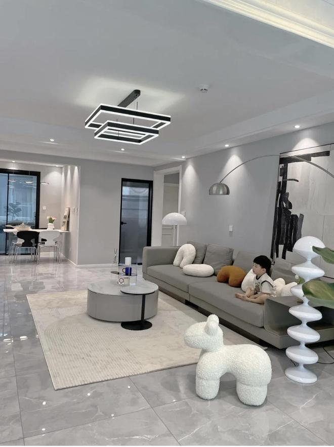 把140㎡家装得堪称教科书太高级了OG真人山东夫妻拒绝“过度装修”(图15)